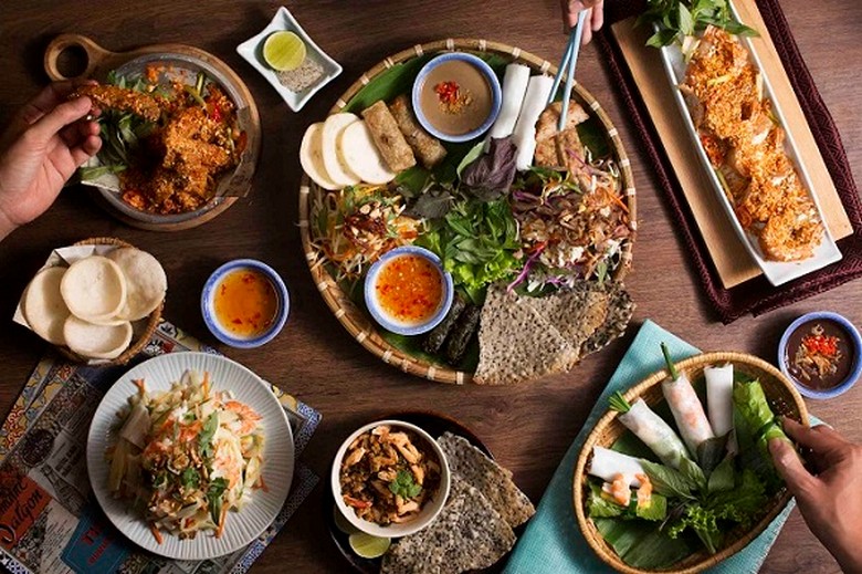 Mâm ẩm thực đa dạng phản ánh sự pha trộn văn hóa Nam Phi