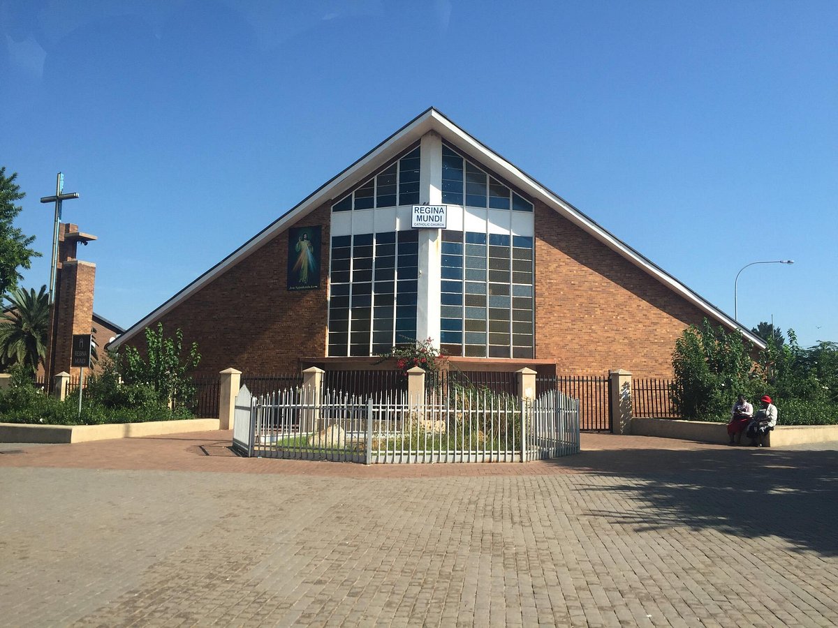 Đài tưởng niệm Hector Pieterson tại khu Orlando West, Soweto